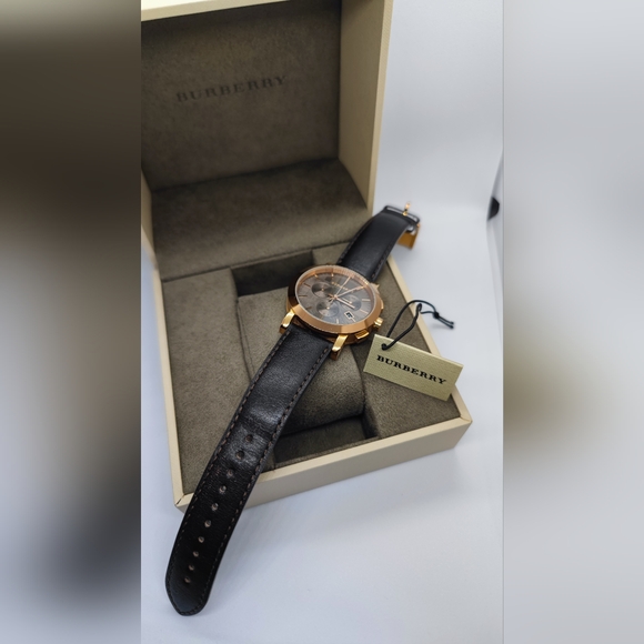 Burberry Chronograph Watch - Picture 2 of 11